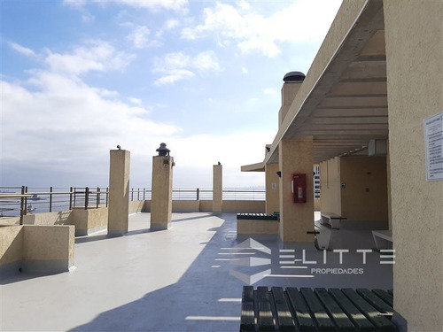 Departamento En Venta De 2 Dorm. En Valparaíso