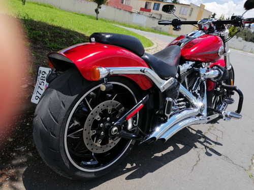 Imagen 4 de 10 de Harley Davidson Breackout