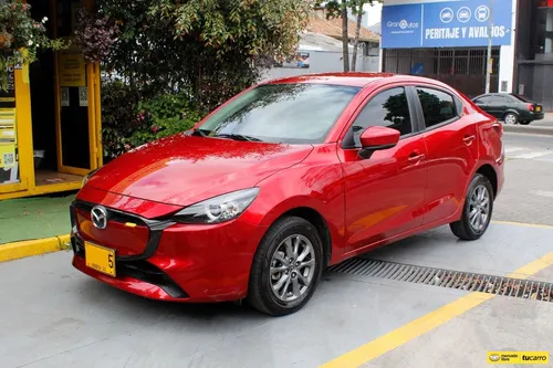 Mazda 2 Touring Sedan 2024