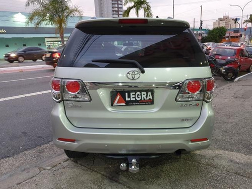 Toyota Sw4 Hilux Srv D4-d 4x4 3.0 Tdi Dies. 2013