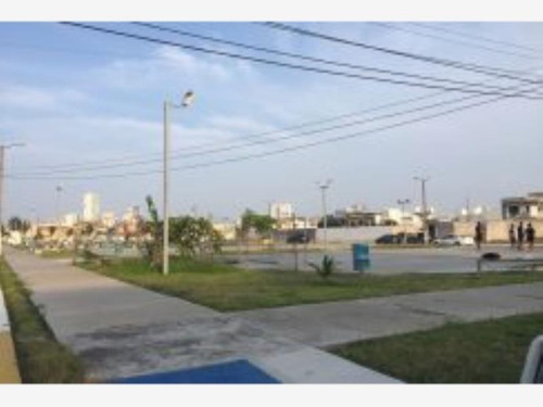 Imagen 1 de 3 de Terreno En Venta Costa De Oro
