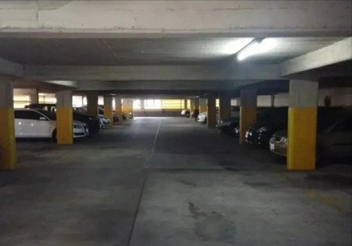 Cochera En Venta En Avellaneda Oeste