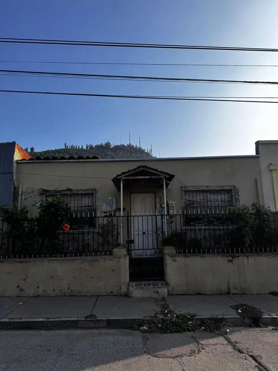 Imagen 1 de 15 de En Venta Casa En Tranquilo Sector De Recoleta