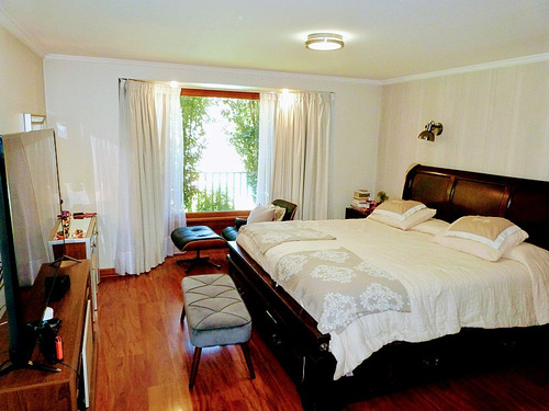 Excelente Casa Inglesa En Condominio Santuario Del Valle