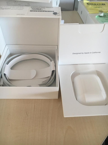 Fone Sem Fio Apple AirPods 2 Mv7n2am/a Modelo 2019 - Vitrine