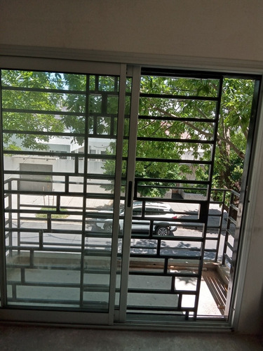 Puerta Reja Para Balcon 200x200cm En Caño Horizontal