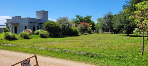 Terreno En Barrio Los Bretes La Mejor Ubicacion Colon Entre Rios