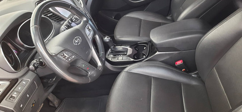 Imagem 4 de 9 de Hyundai Santa Fé 3.3 Mpfi 4x4 V6 270cv Gasolina 4p