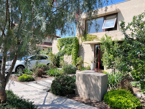 Casa En Condominio Con Seguridad, Frente A Plaza De Juegos  