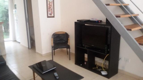 Imagen 2 de 7 de Loft Con Patio Para 2 Personas - Quilmes Oeste