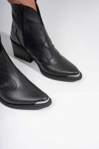 Botas Texanas Caña Corta Puntera Metalica Cuero Mujer