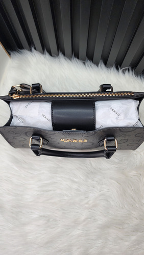 Bolsa Guess Hg961607 Nueva 100 % Original Con Etiqueta Negro Estampado Oro Negro
