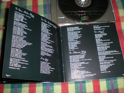 Queen / A Day At The Races Cd Made In Holland D1 (Usado)