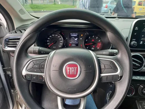 Fiat Cronos Precision Mt 1.8 Sedan 2019