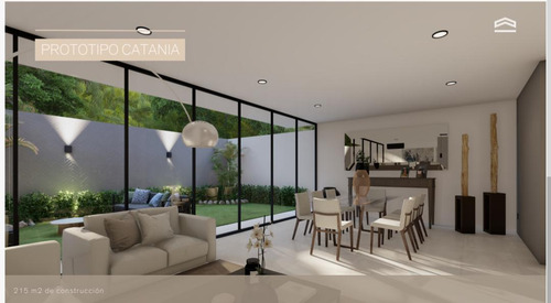 Lomas Del Dorado Casa En Venta Con Amplio Jardín Y Bonitos Acabados