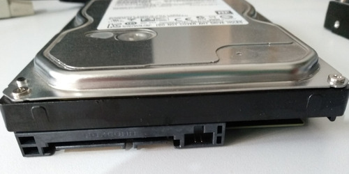 Par De Discos Duros Toshiba De 1tb Dt01aca100 (Usado)