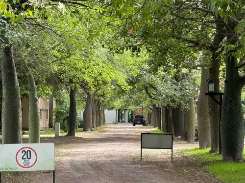 Venta Casa Barrio Privado El Bosque