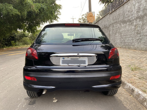 Peugeot 207 - 2010/2011