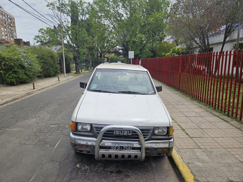 Isuzu Pick-Up 2.5 Aa D/c 4x2