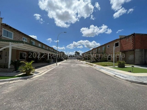 Imagen 2 de 27 de Townhouse En Venta Conj Resid Karol Home Ii, Prolongación Av. Aragua 23-12730 Hc