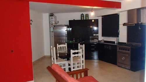 Imagen 3 de 5 de Departamento Con Gas Natural