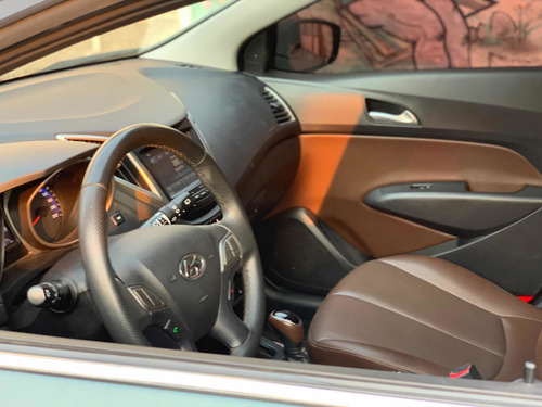 Imagem 7 de 10 de Hyundai Hb20 2018 1.6 Premium Flex Aut. 5p