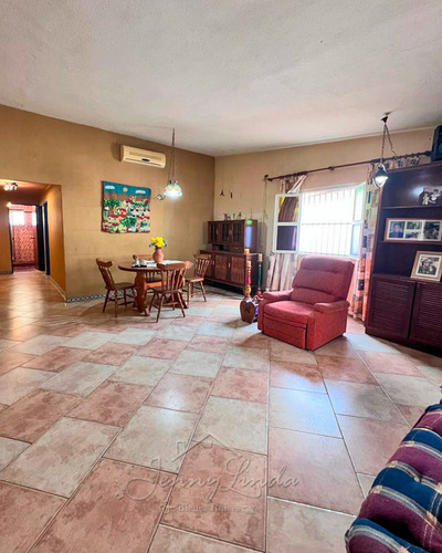 En Venta: Hermosa Casa 120mts. En Valle Fresco, Turmero Aragua