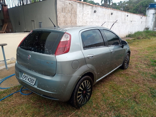 Imagem 3 de 10 de Fiat Punto 2010 1.4 Elx Flex 5p