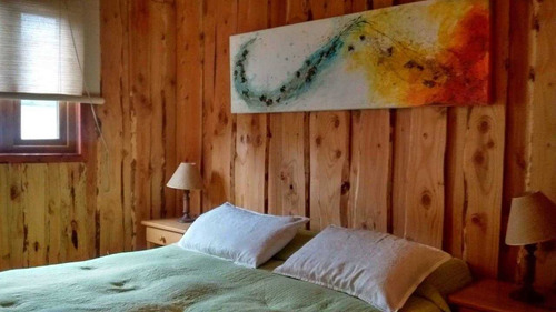 Casa / Hostal En Calle Arauco, Pucón Centro.-a Media Cua...