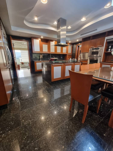 Alquiler De Apartamento En Terrazas Del Country, Residencia Amazonas Ns