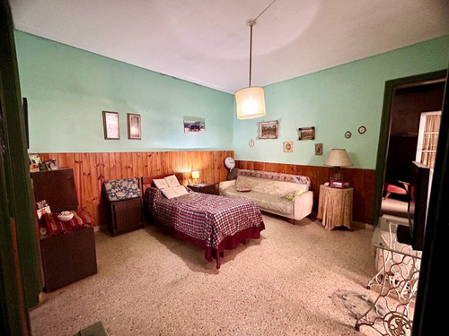 Venta/permuta Casa 5 Amb A Refac Caseros Centro