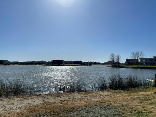 Imagen 5 de 12 de Lote En Venta En El Cantón Barrio Islas A Laguna