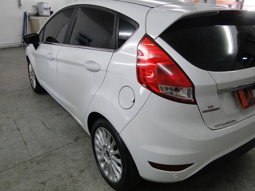 Ford Fiesta 1.6 Titanium Hatch 16v 5p 2015