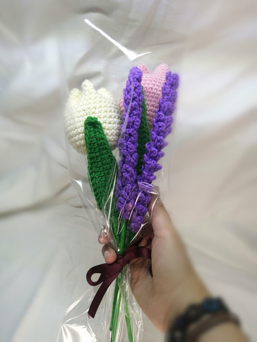Ramo Tulipanes Y Lavandas, Tejidas A Crochet, Flores.