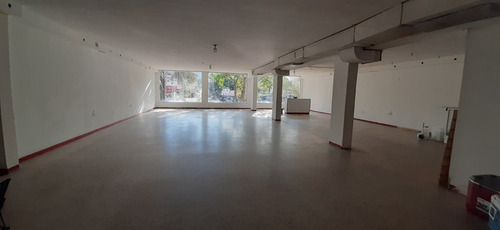 Imagen 4 de 9 de Excelente Local Comercial Av. Bolìvar Norte, Sector La Ceiba