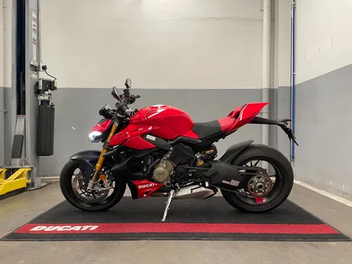 Ducati Streetfighter V4 S