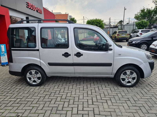Imagem 14 de 15 de Fiat Doblo Essence 1.8 Flex 16v 7l