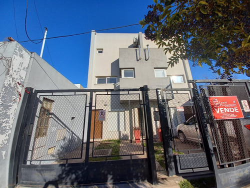 Venta De Hermoso Departamento En Ituzaingó Al 700