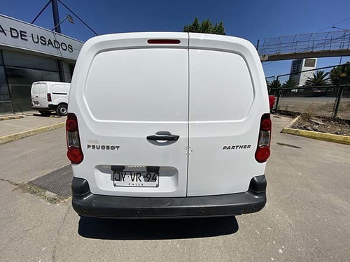 Imagen 8 de 15 de Peugeot Partner 1.6 4x2 Dsl Ab2 90 Hp Ev 2018 Jyvr94