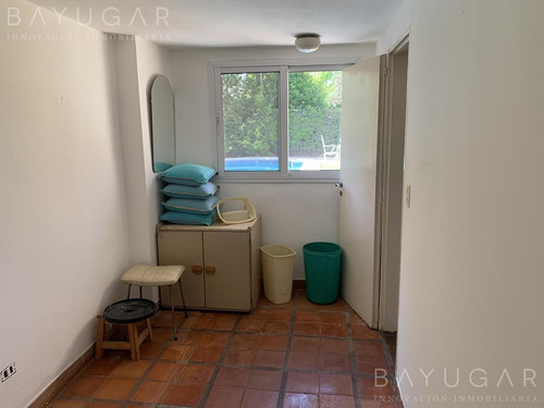 Imagen 16 de 27 de Alquiler Casa En Barrio Miraflores / Bayugar Negocios Inmobiliarios