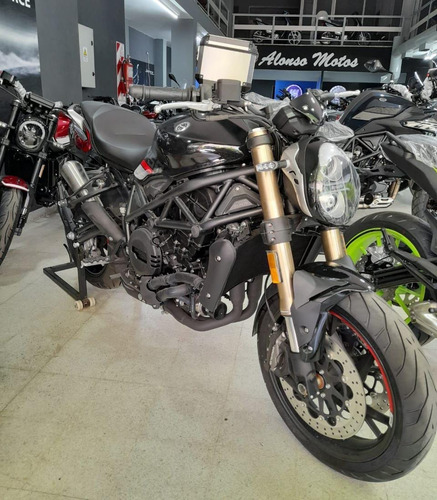 Imagen 1 de 13 de Benelli 752s