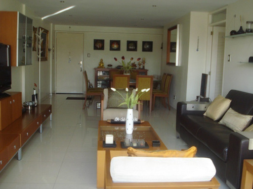 Imagen 2 de 14 de Venta Cómoda Pb 125 M2 Más 280 M2 De Jardín, Ubicación Privilegiada, Calle Cerrada