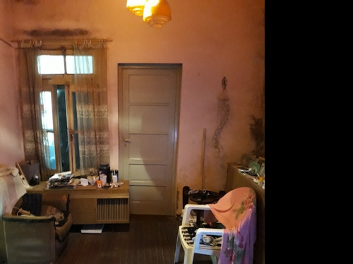 Casa De Corte Antiguo A Reciclar O Demoler-adrogue