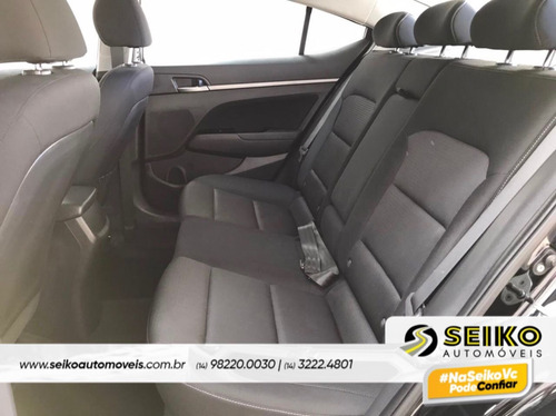 Imagem 14 de 15 de Hyundai Elantra 2.0 Automático Flex 2017/2018