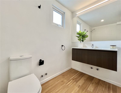 Imagen 17 de 22 de Casa Remodelada En Venta Estoril Las Condes Campanario