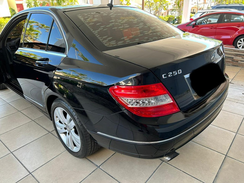 Imagen 7 de 14 de Mercedes Benz C250