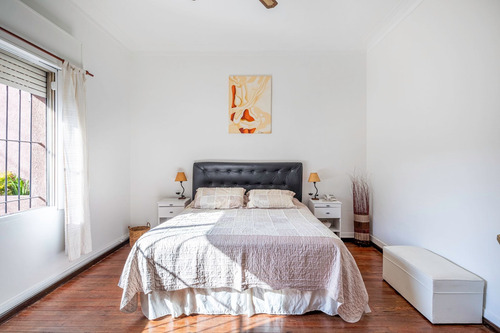 Casa En Venta Sobre Lote Propio En Saavedra