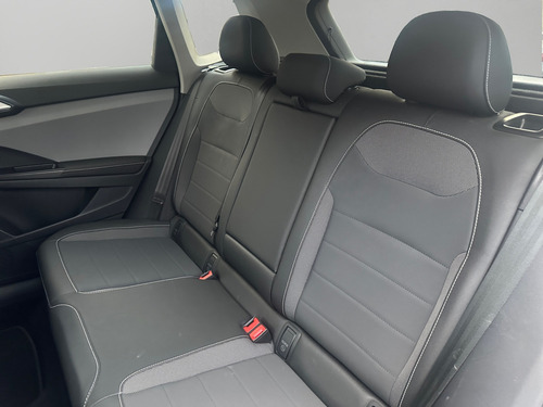 Volkswagen Taos 5p Comfortline Plus L4/1.4/T Aut