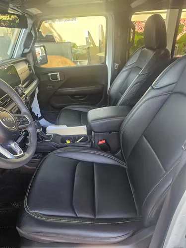 Jeep Wrangler 3.6 Unlimited Sahara 4x4 At