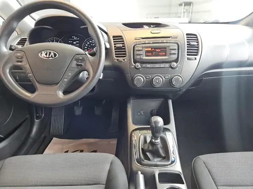Kia Forte 2.0 L Mt
